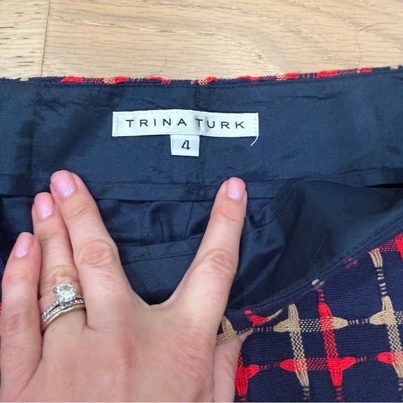 Trina Turk Women's Patterned Shorts - Navy, Red, Black Bundle of 3, size 4 - Picture 7 of 16